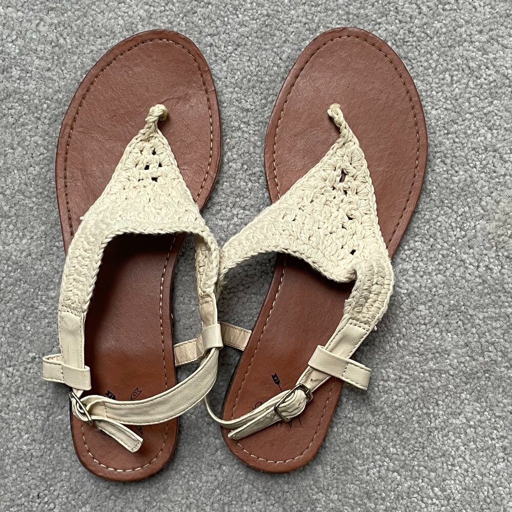 L.A. Hearts Crochet Sandles
